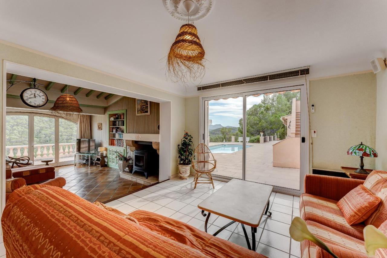 Villa Gilbert Vins-sur-Caramy Экстерьер фото